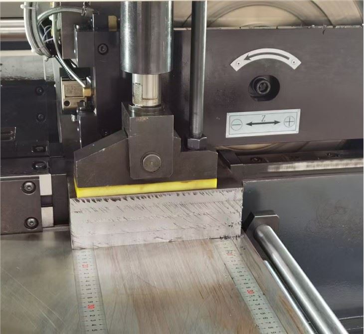 High Quality&Best Sale CNC Sawing And Milling Machine From China High Quality&Best Sale CNC Sawing And Milling Machine From China